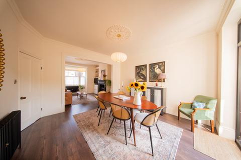 2 bedroom terraced house for sale, Lilac Road, Altrincham WA15