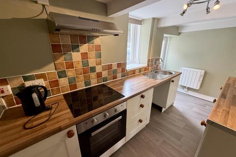 2 bedroom house for sale, Rhiw San Pedr, Llanybydder