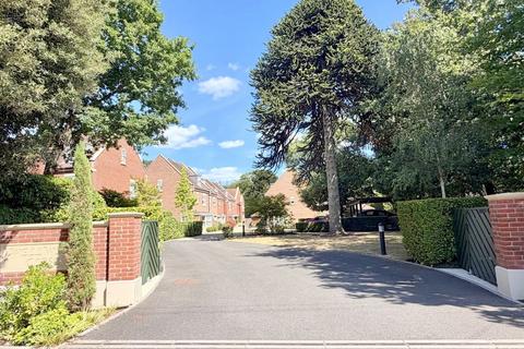 5 bedroom semi-detached house for sale, Wellwood Close, Branksome Park, Poole, BH13