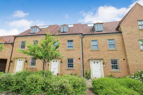 4 bedroom terraced house to rent, Eydon Drive, Corby NN17