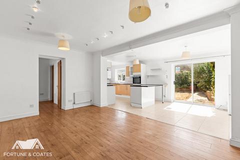 5 bedroom semi-detached house for sale, Victoria Gate, Harlow
