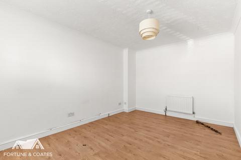 5 bedroom semi-detached house for sale, Victoria Gate, Harlow