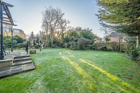3 bedroom detached house to rent, Ravenswood Court, Kingston Upon Thames KT2
