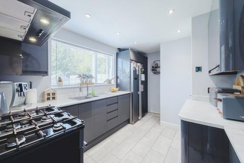 3 bedroom terraced house for sale, Stubsmead, Eldene, Swindon, SN3 3TA