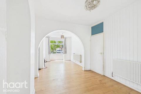 Hainault Road, Romford