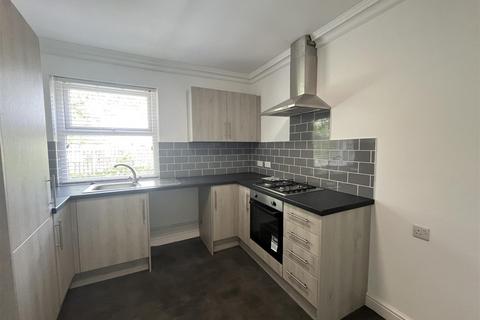 2 bedroom end of terrace house for sale, Hardy Street, Bradford BD6