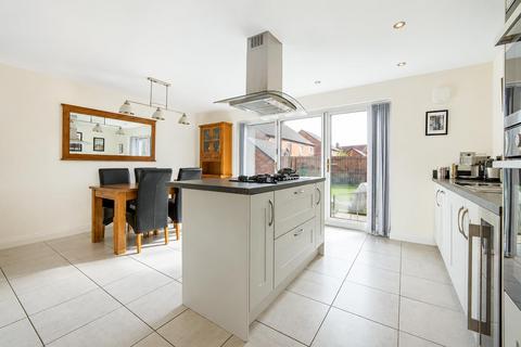 4 bedroom detached house for sale, Beech Crescent, Newcastle Upon Tyne, NE15