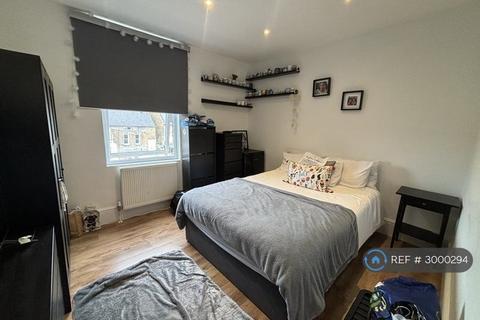 2 bedroom flat to rent, Station Road, London, NW10