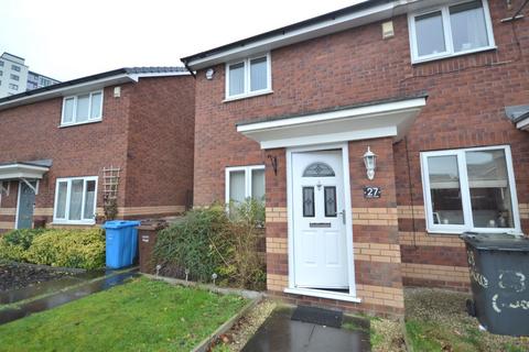 2 bedroom semi-detached house to rent, Calico Close, Salford M3