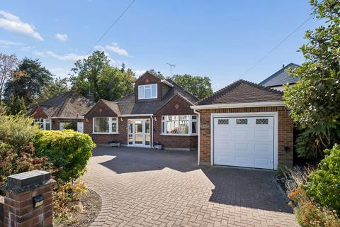 3 bedroom detached bungalow for sale, Pinewood Green, Iver SL0
