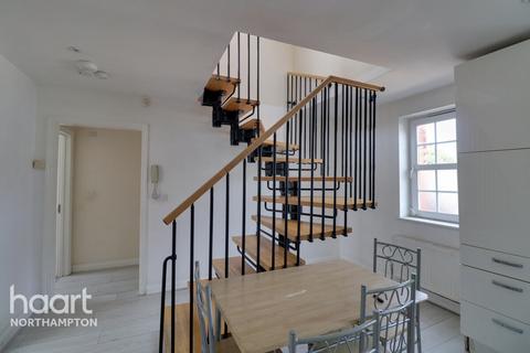 2 bedroom apartment to rent, St Andrews Road, NORTHAMPTON
