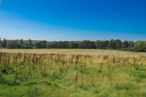 undefined, Long Reach, Ockham/Woking GU23