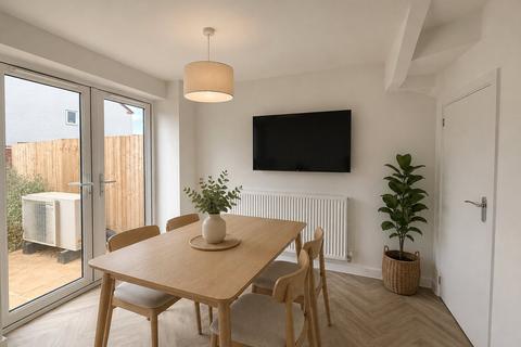2 bedroom semi-detached house for sale, Whitlock Road, Banbury, Oxfordshire