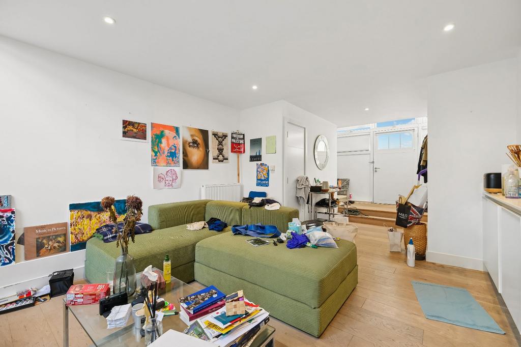 Apartment in London - View 2