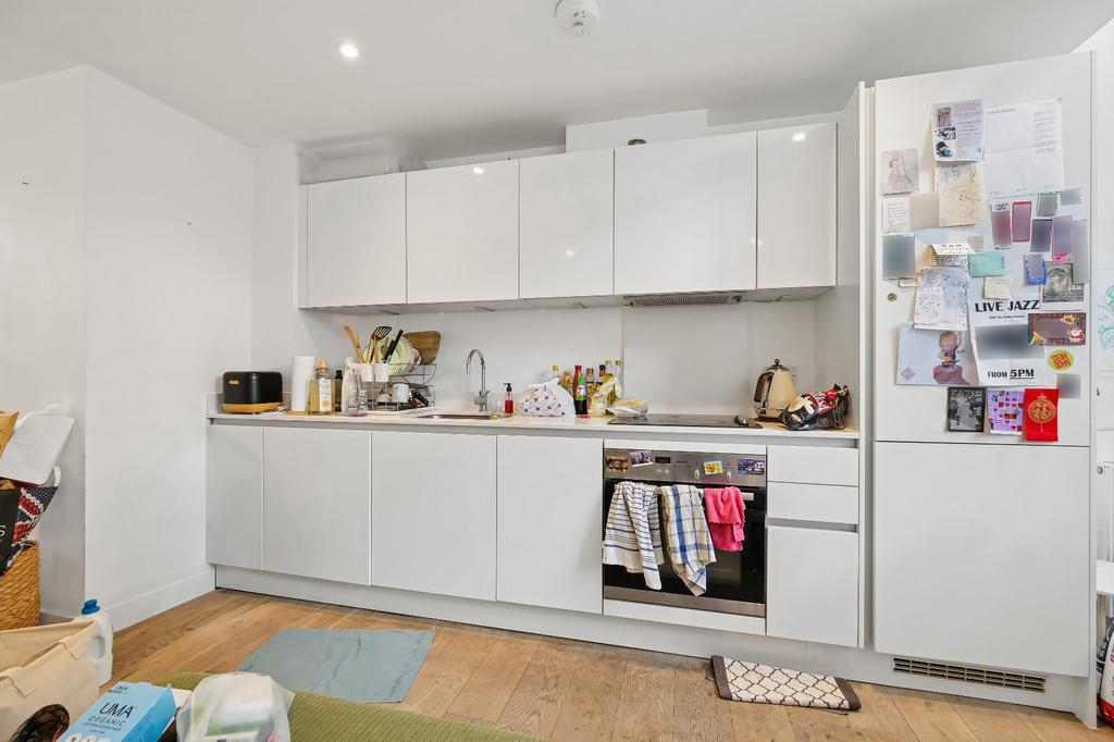 Apartment in London - View 3