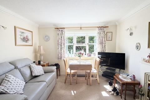 2 bedroom apartment for sale, Lymington SO41