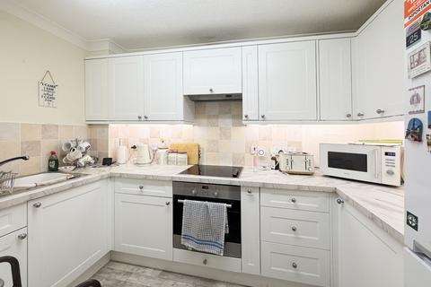 2 bedroom apartment for sale, Lymington SO41