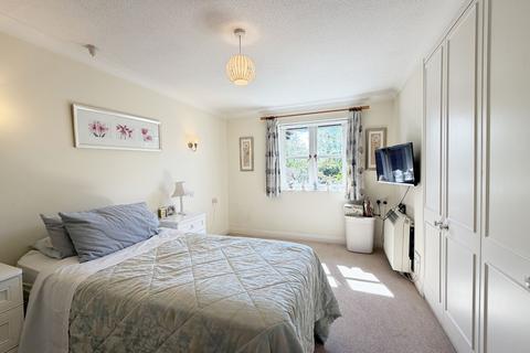 2 bedroom apartment for sale, Lymington SO41