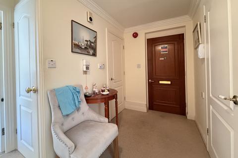 2 bedroom apartment for sale, Lymington SO41