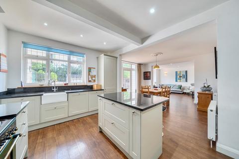 5 bedroom detached house for sale, Hill Rise, Rickmansworth, WD3