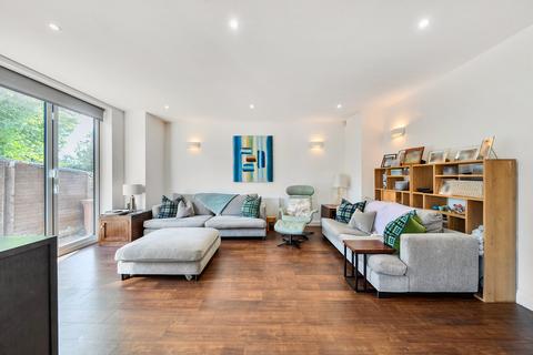 5 bedroom detached house for sale, Hill Rise, Rickmansworth, WD3