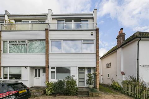 Park Road, Kingston Upon Thames KT2
