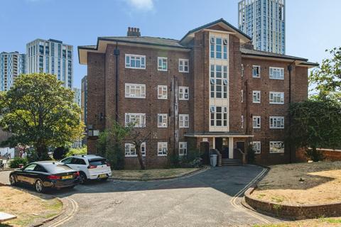 Lewisham Hill, London, SE13
