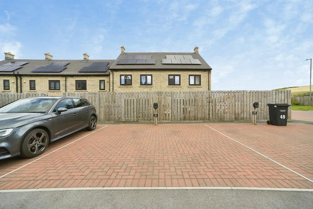 Driveway view, off-street parking