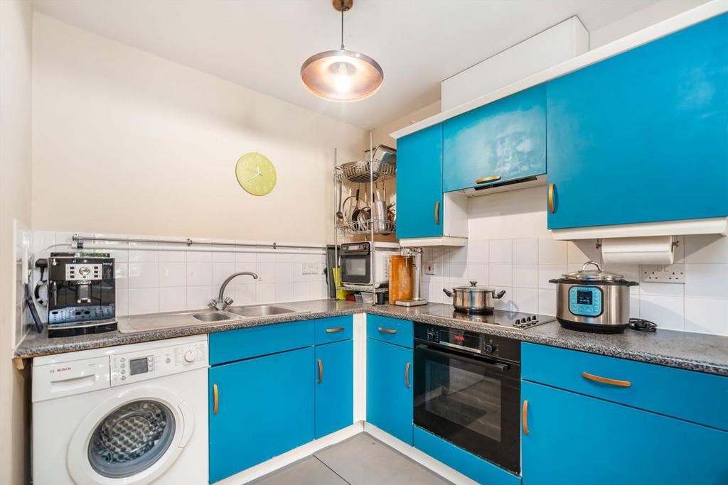 Apartment in London - More