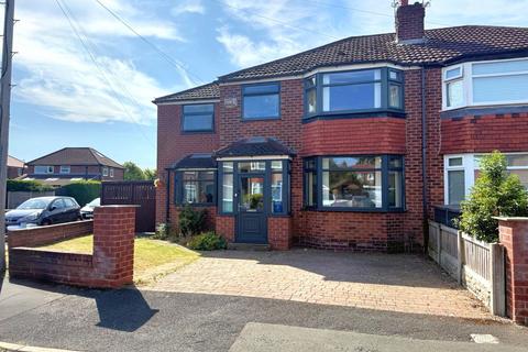 4 bedroom semi-detached house for sale, Newlyn Drive, Sale, M33