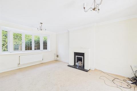4 bedroom detached house for sale, Tugwood Close, Coulsdon CR5