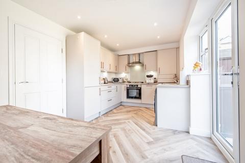 4 bedroom semi-detached house for sale, Hutton Hall Drive, Bradford, West Yorkshire, BD2