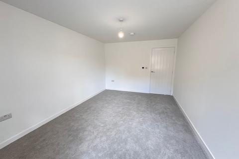 3 bedroom semi-detached house to rent, Woodchurch Way, South Ryhope, SR2