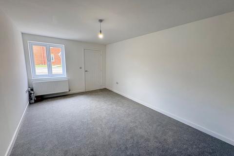 3 bedroom semi-detached house to rent, Woodchurch Way, South Ryhope, SR2