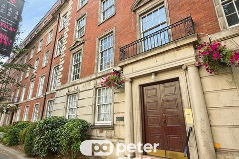 3 bedroom property to rent, Westgate Street, Cardiff, CF10
