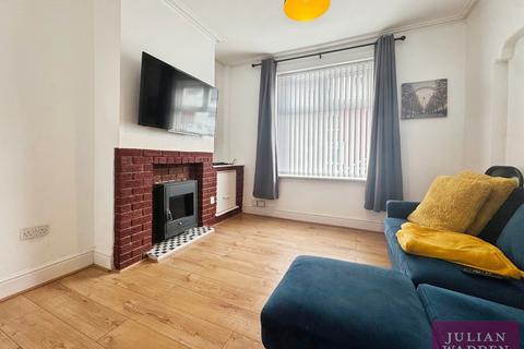 2 bedroom terraced house to rent, Watts Street, Manchester, Greater Manchester, M19