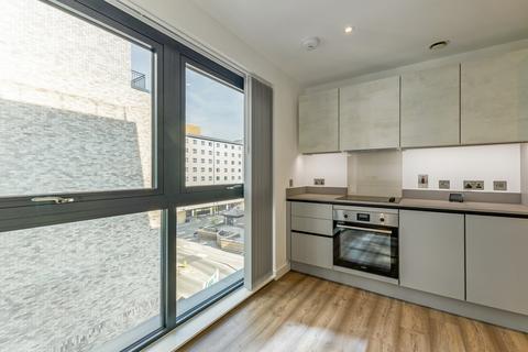 2 bedroom apartment to rent, Herschel Street Slough SL1