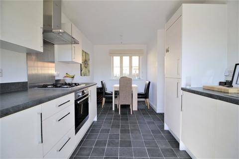 3 bedroom end of terrace house to rent, Moss Way, Cirencester, Gloucestershire, GL7