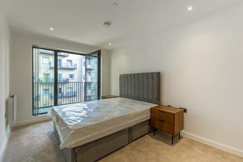 2 bedroom apartment to rent, Herschel Street Slough SL1