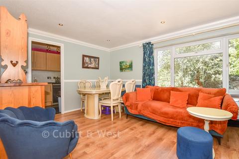 2 bedroom flat for sale, Ladygrove, Croydon CR0