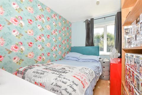 2 bedroom flat for sale, Ladygrove, Croydon CR0