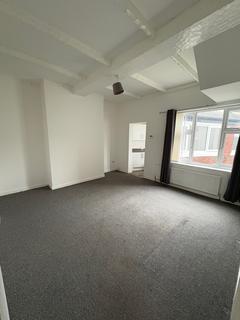 4 bedroom terraced house to rent, Queensberry Street, Sunderland SR4
