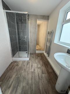 4 bedroom terraced house to rent, Queensberry Street, Sunderland SR4