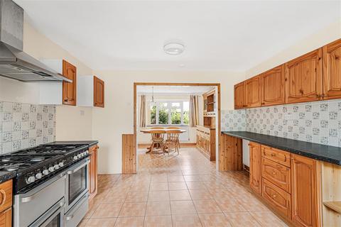 4 bedroom detached bungalow for sale, Goldsmith Close, Bicester