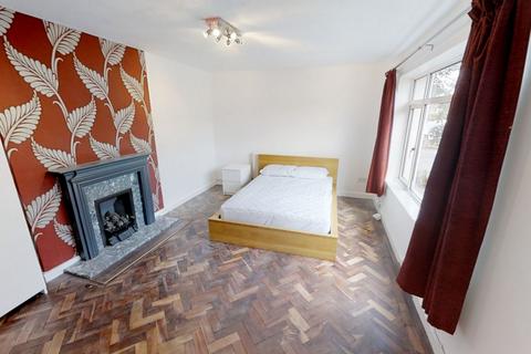 1 bedroom in a house share to rent, Applegarth Avenue, Guildford, GU2