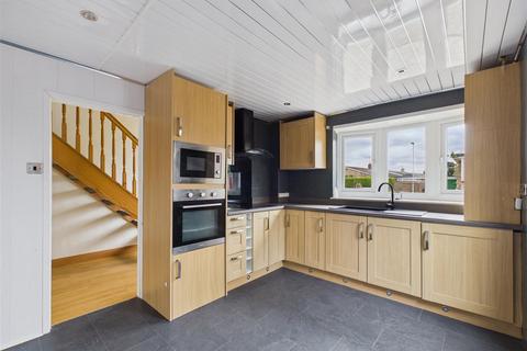 3 bedroom semi-detached house for sale, Hurn Walk, Thornaby