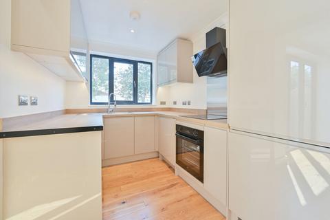 2 bedroom flat for sale, Welldon Crescent, Harrow, HA1