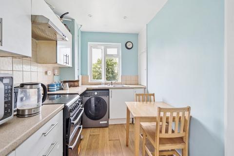 2 bedroom maisonette for sale, Alandale Drive, Pinner