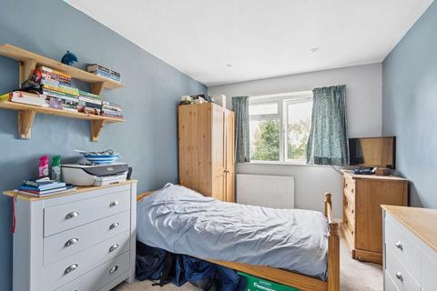 2 bedroom maisonette for sale, Alandale Drive, Pinner