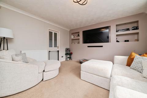 2 bedroom semi-detached house for sale, Green Island, Bilton, Hull